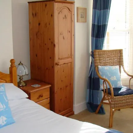 Meneglaze Looe